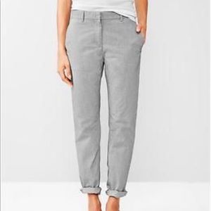 New GAP Broken-In Khaki’s - Grey Size 6